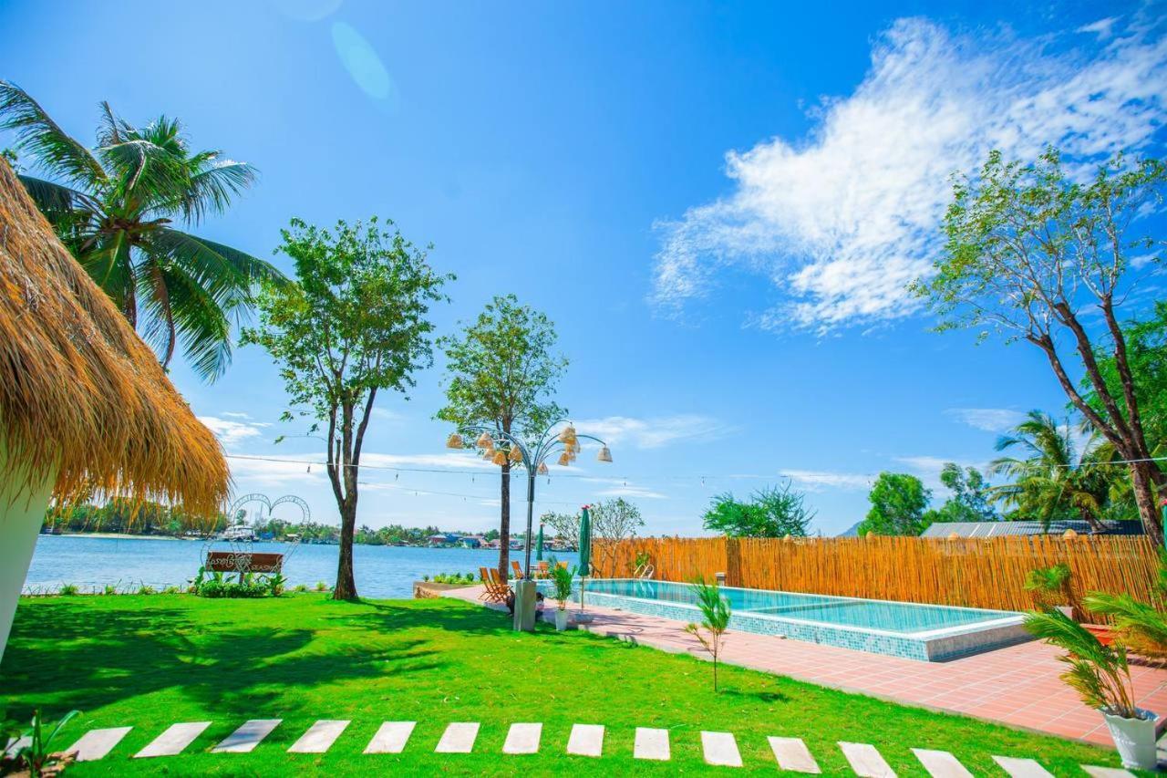 Sea Sand Resort Kampot Extérieur photo