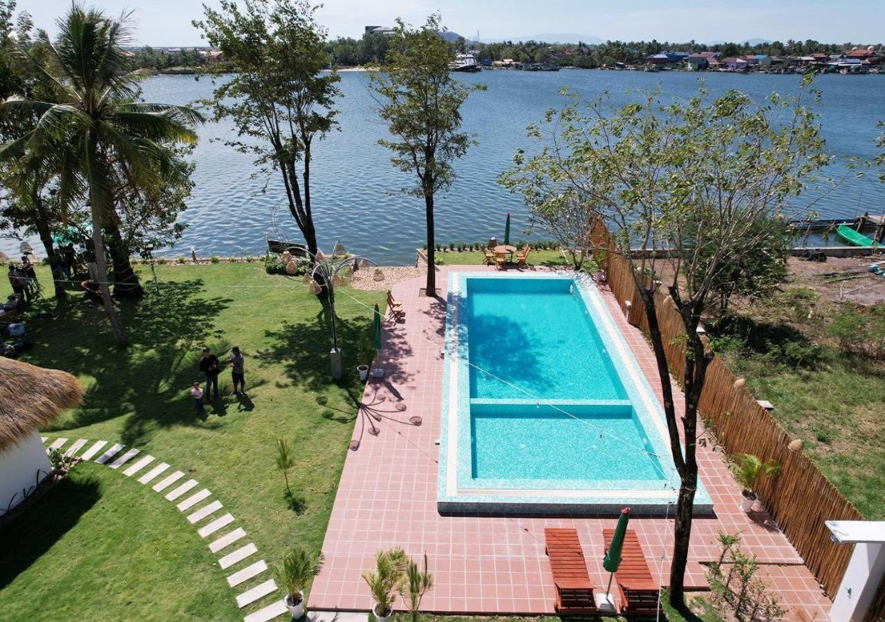 Sea Sand Resort Kampot Extérieur photo