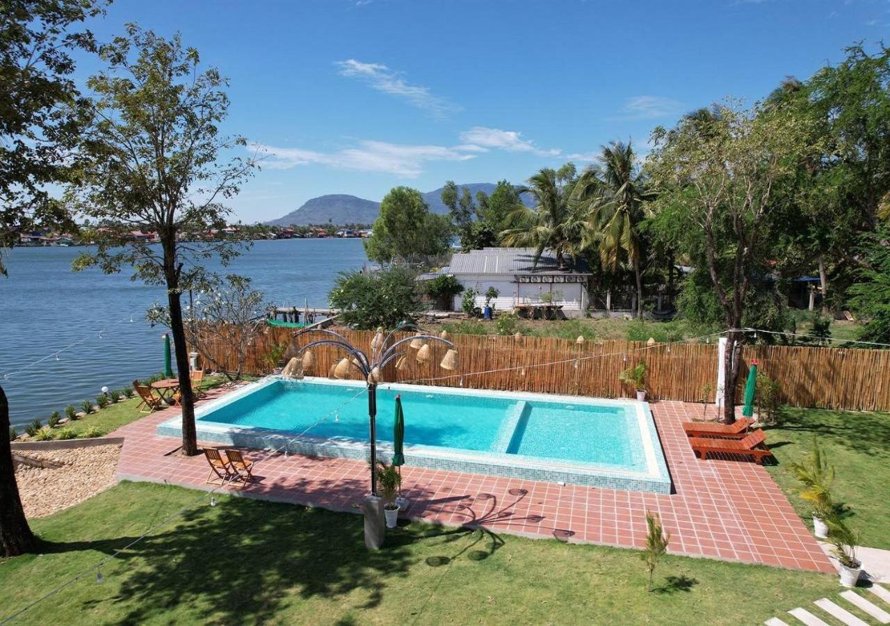 Sea Sand Resort Kampot Extérieur photo