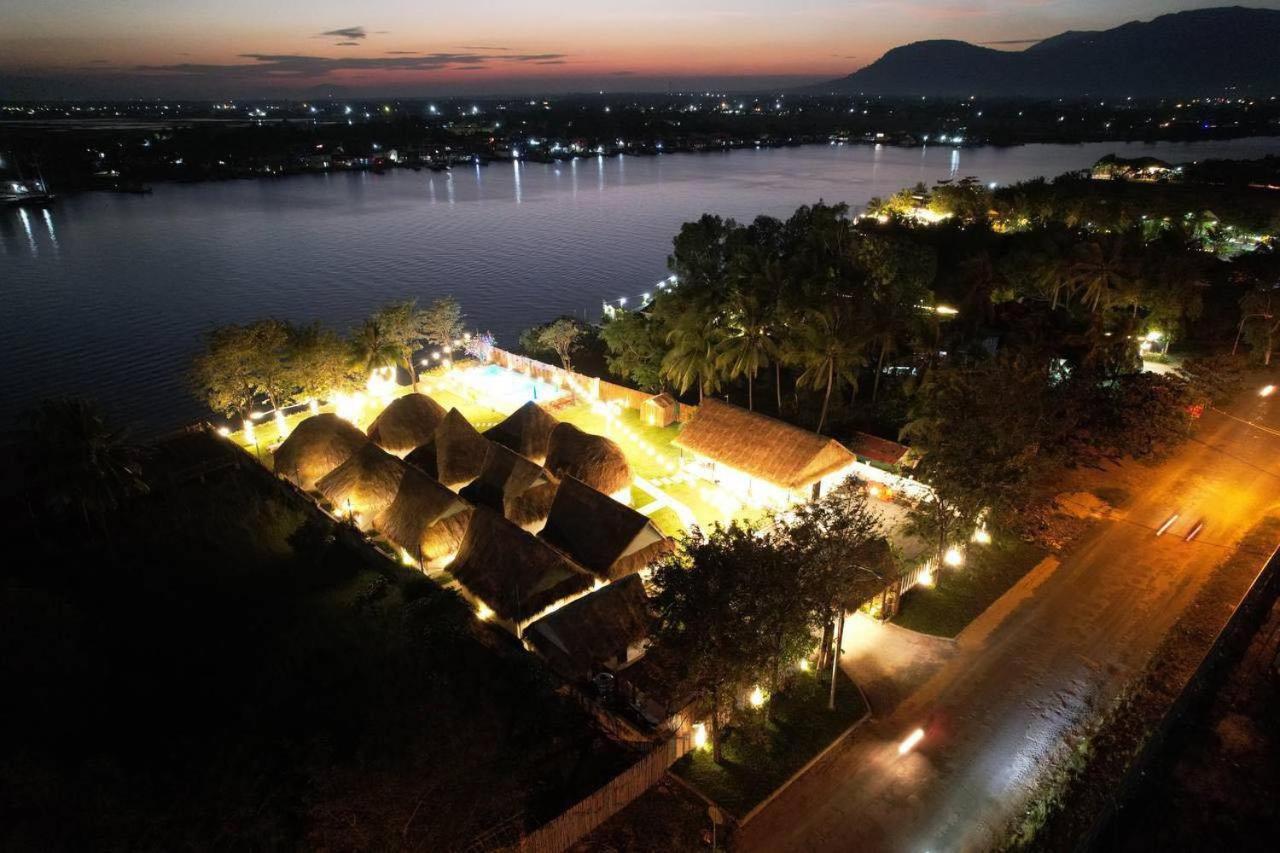 Sea Sand Resort Kampot Extérieur photo